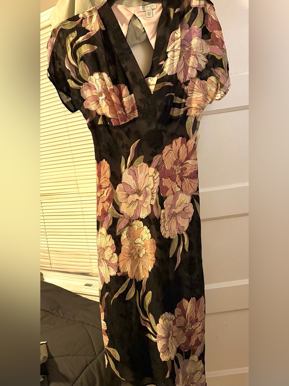 Black Floral V-Neck Maxi Dress